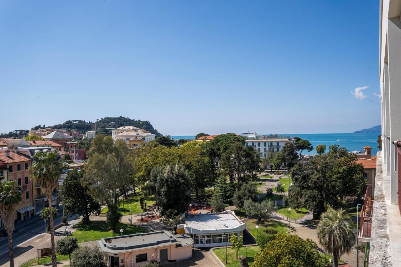 025 - Casa Panoramica In Centro, 90Metri Spiaggia Vista Mare Con Terrazzo Vista Portofino Apartment Sestri Levante Bagian luar foto